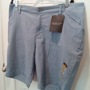 Lee Plus Size 18W Chambray Blue Denim Casual Bermuda Shorts NWT
